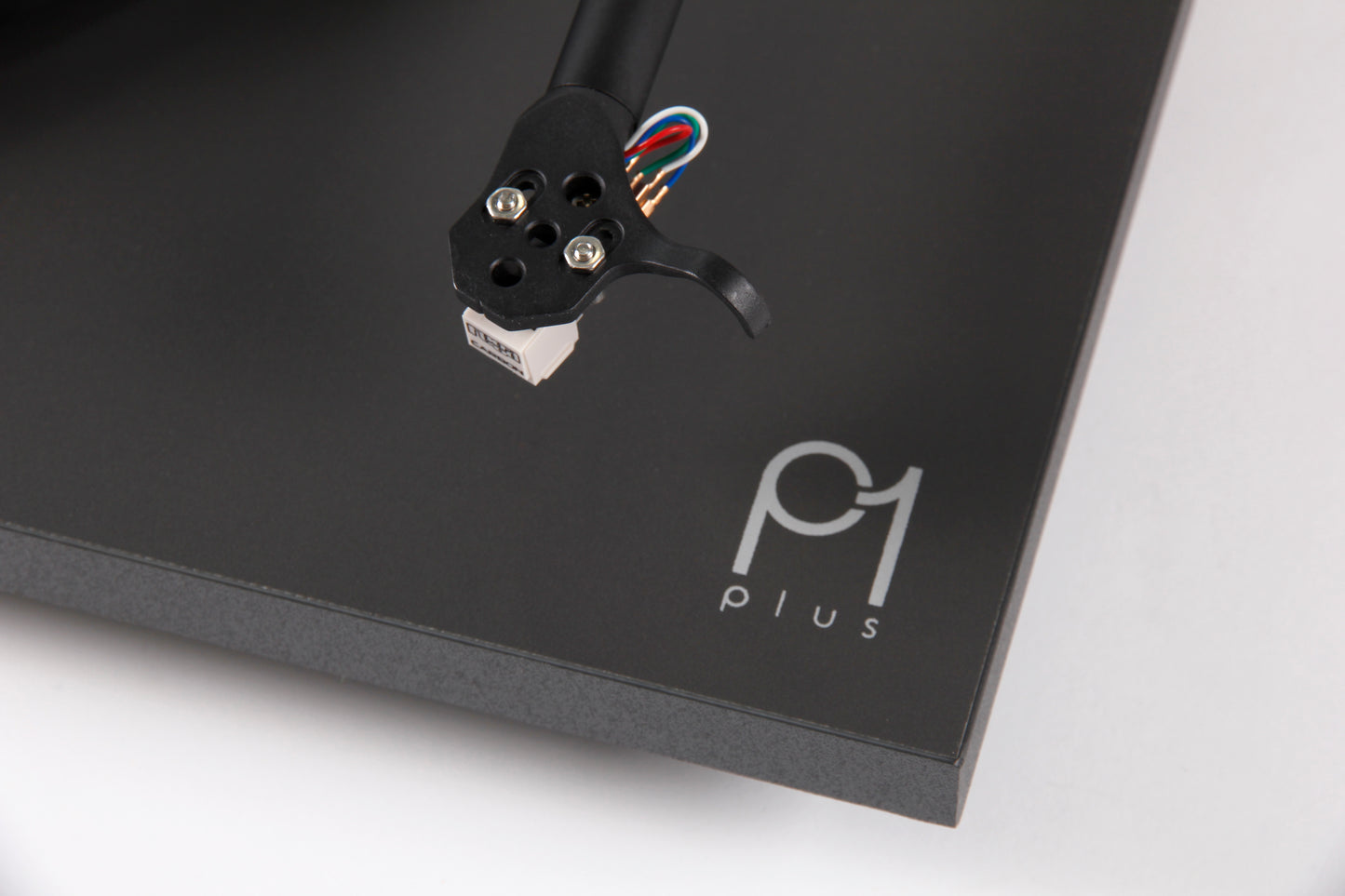 REGA Planar 1 Plus (P1 Plus) Turntable
