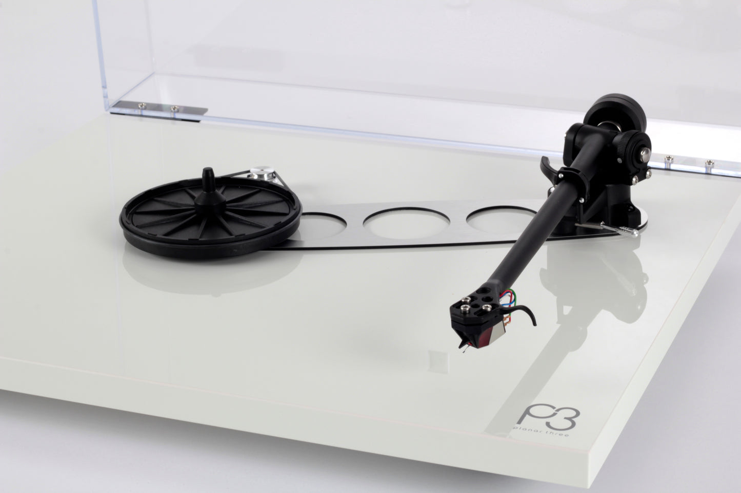 REGA Planar 3 (P3) Turntable